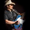 040519BradPaisley.jpg