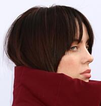 billie-eilish-photo-kathy-hutchins---shutterstock-2022-03-15.jpg