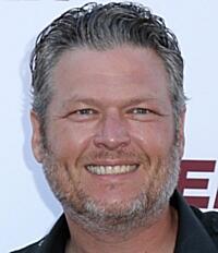 blake-shelton-photo-kathy-hutchins---shutterstock-2021-10-04.jpg