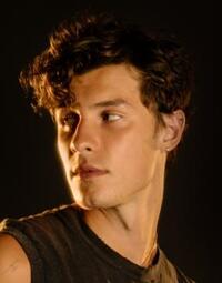 shawn-mendes-photo-miranda-mcdonald-2022-04-20.jpg