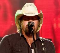 TobyKeith0422PR.jpg
