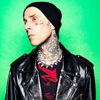 travis-barker_press-photo-_photo-credit-nathan-james-2021-07-22.jpeg